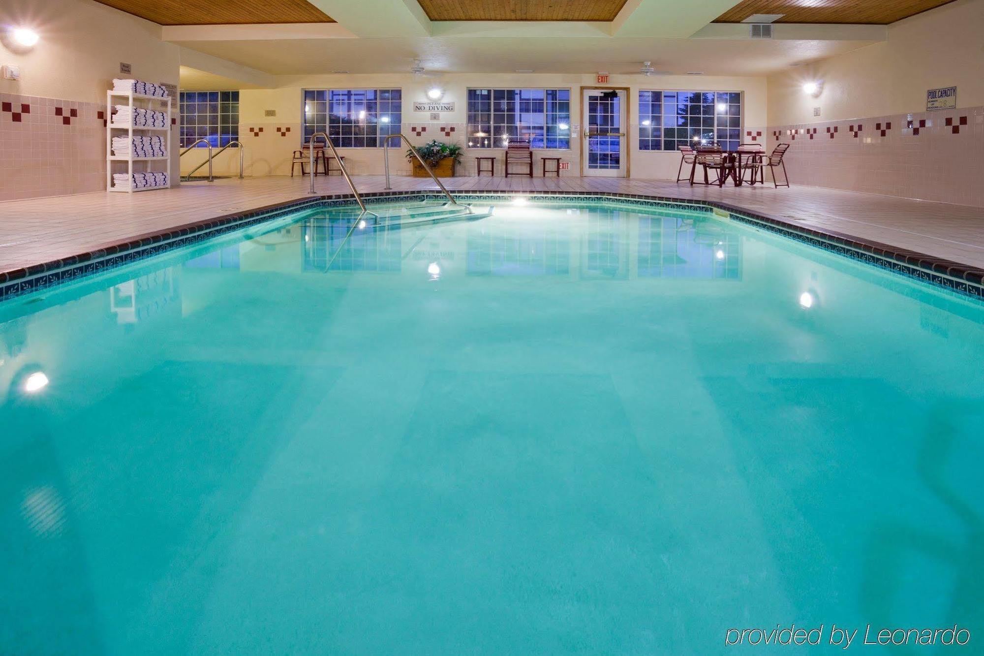 Country Inn & Suites By Radisson, St Cloud West, Mn Сейнт Клауд Екстериор снимка